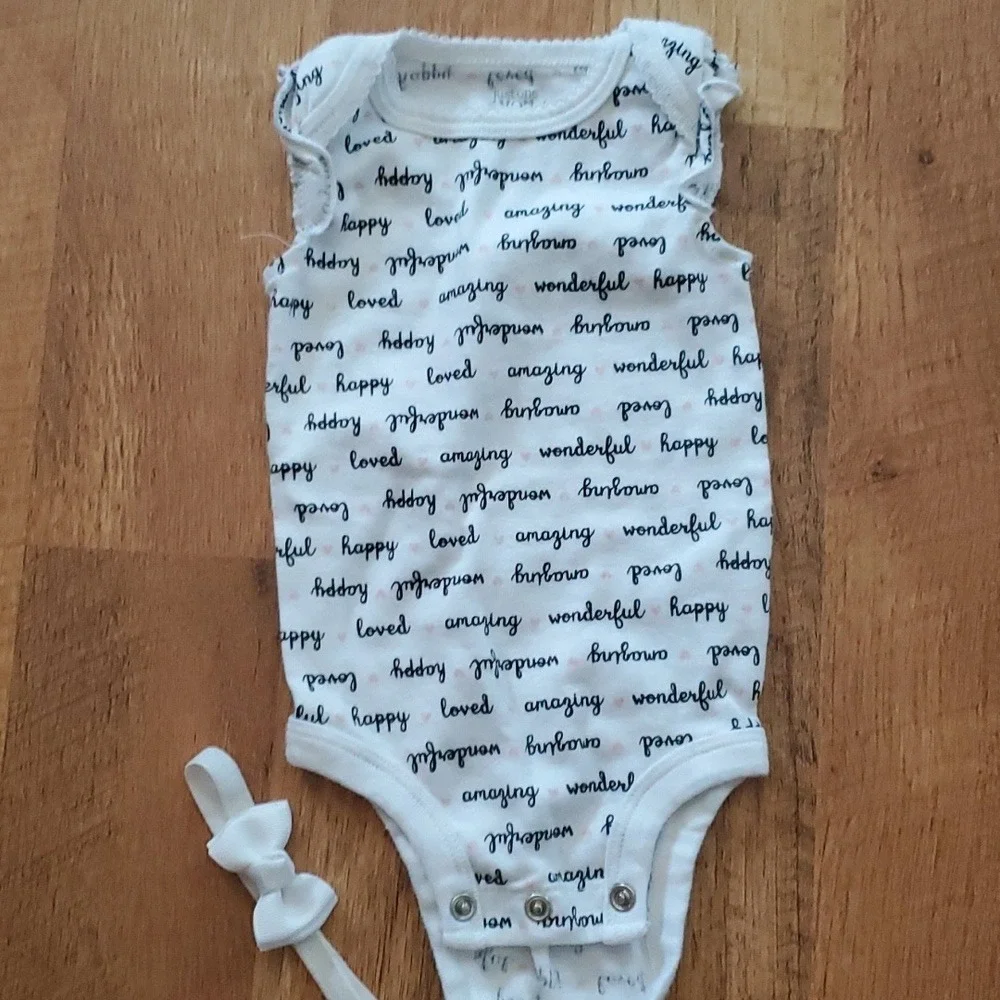 Girls Onesies 2 Pack with Hair Bow‎ Size 3-6M Chick Pea and Carters